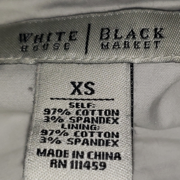 2 Tops White House Black Market - Picture 3 of 4